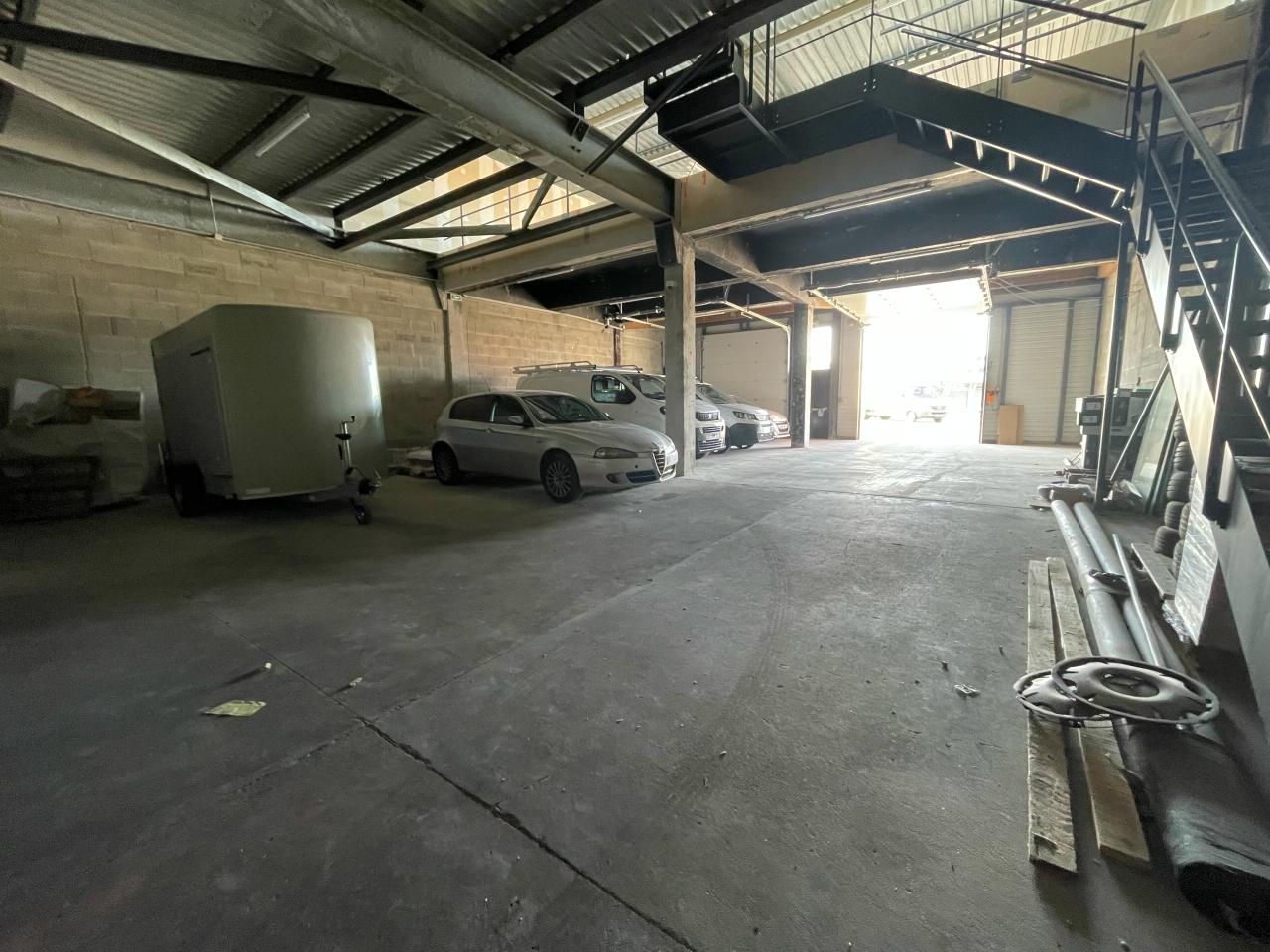 Local d'activité Corbas 365m² Location local d'activité Corbas Rhône OLACT2532494 1